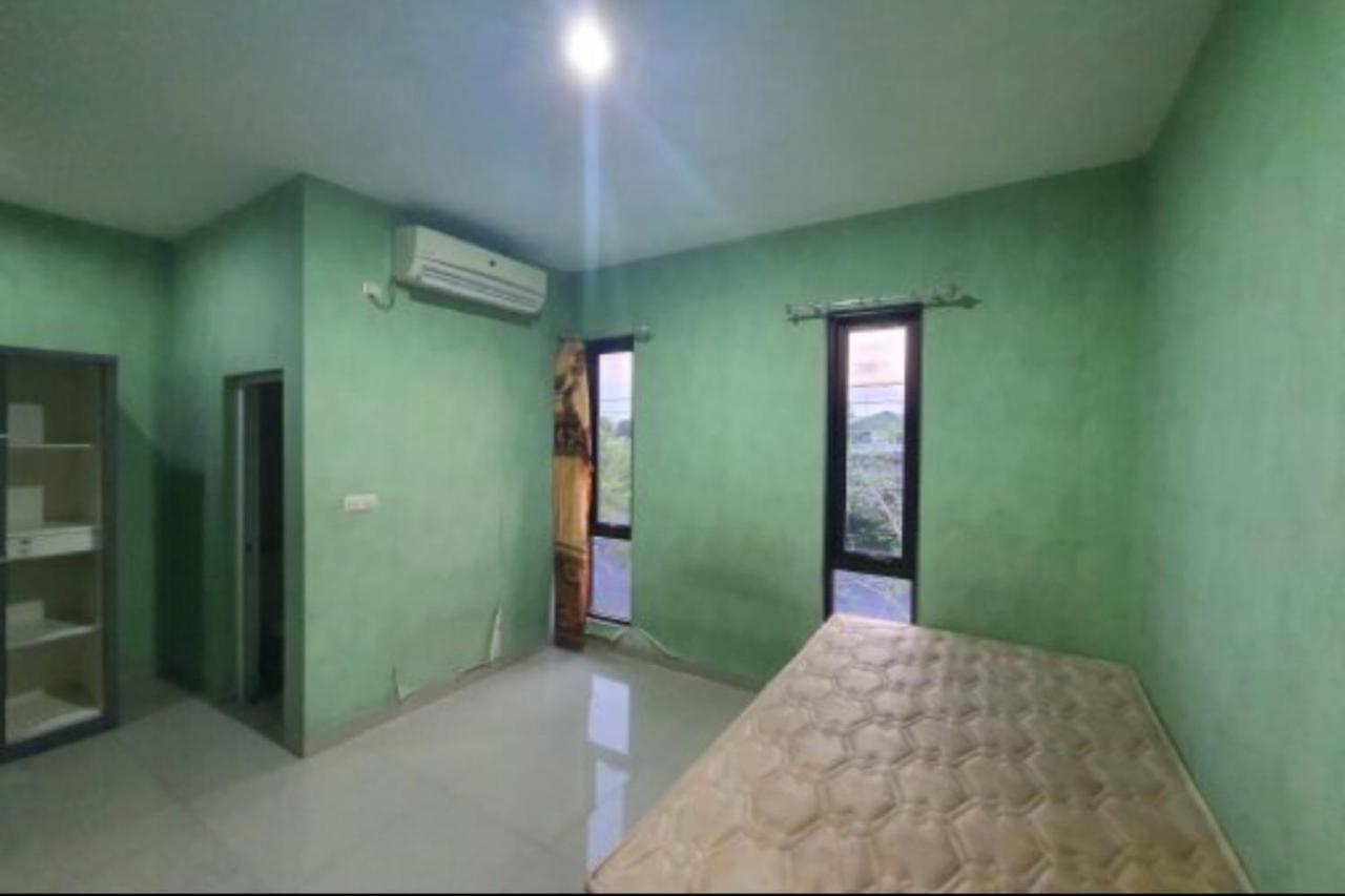 Oyo 93109 Garden Homestay 1 Tpr Surabaya Exterior photo