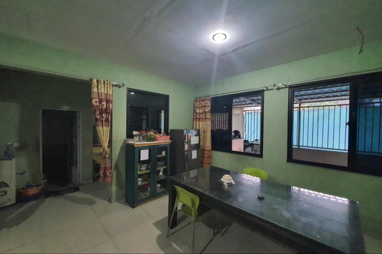 Oyo 93109 Garden Homestay 1 Tpr Surabaya Exterior photo